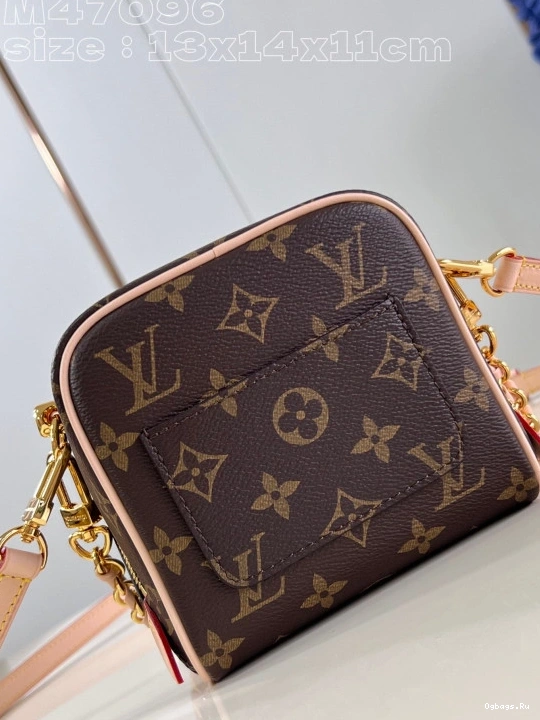 VUITTON LOUIS Just Case-13*14*11.5CM In 0427